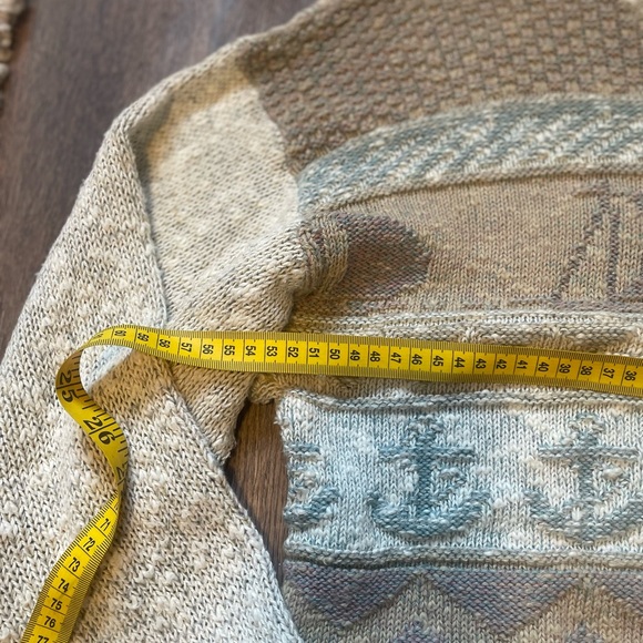 Y2K Cozy Beige and Blue Patterned Sweater - Picture 6 of 8